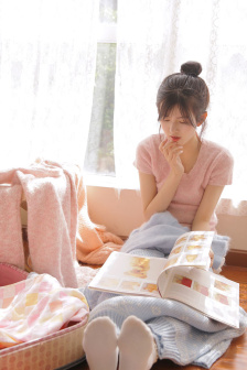 女性三角毛毛区长了个硬疙瘩